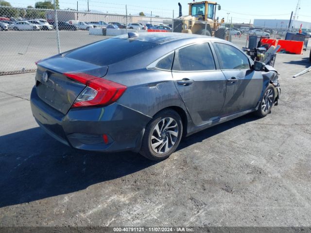 Photo 3 VIN: 2HGFC2F72HH511185 - HONDA CIVIC 