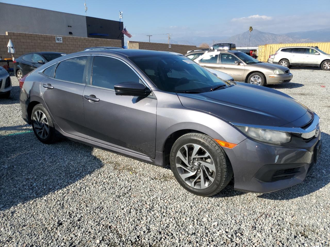 Photo 3 VIN: 2HGFC2F72HH518346 - HONDA CIVIC 