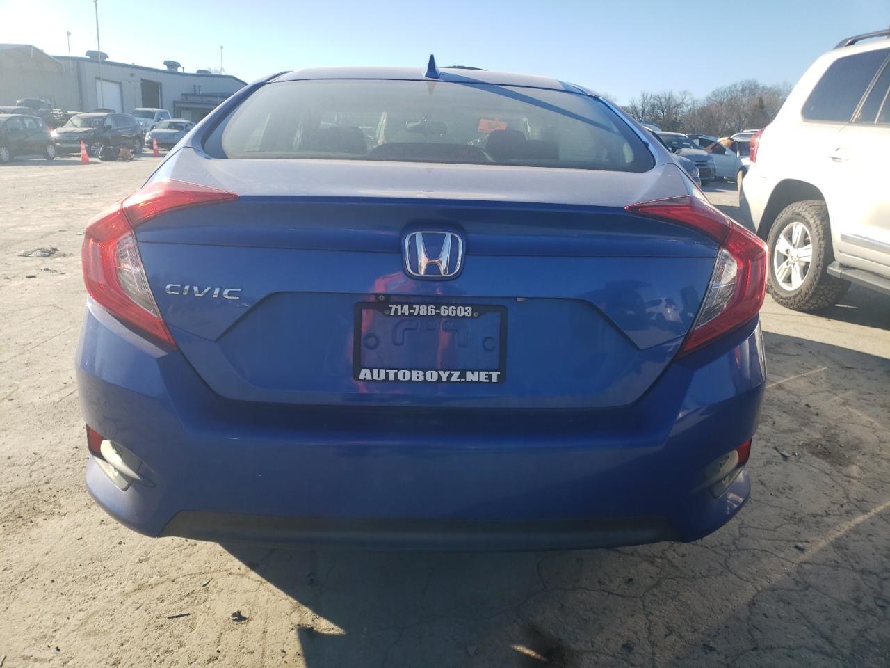 Photo 5 VIN: 2HGFC2F72HH522266 - HONDA CIVIC 