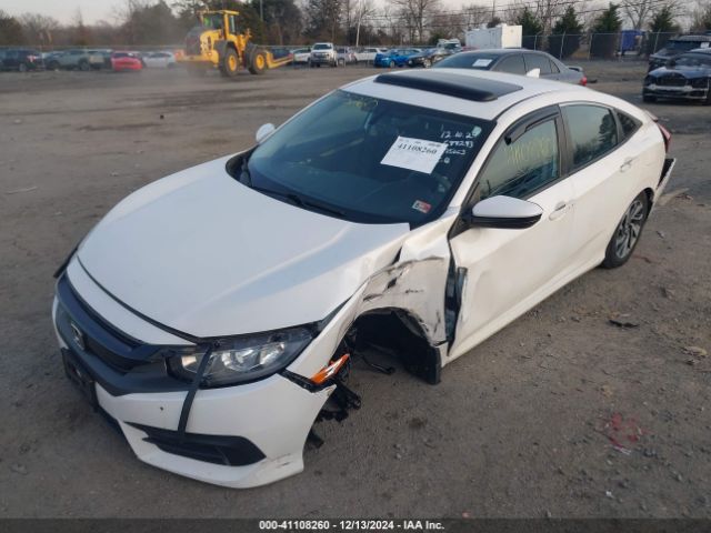 Photo 1 VIN: 2HGFC2F72HH575663 - HONDA CIVIC 