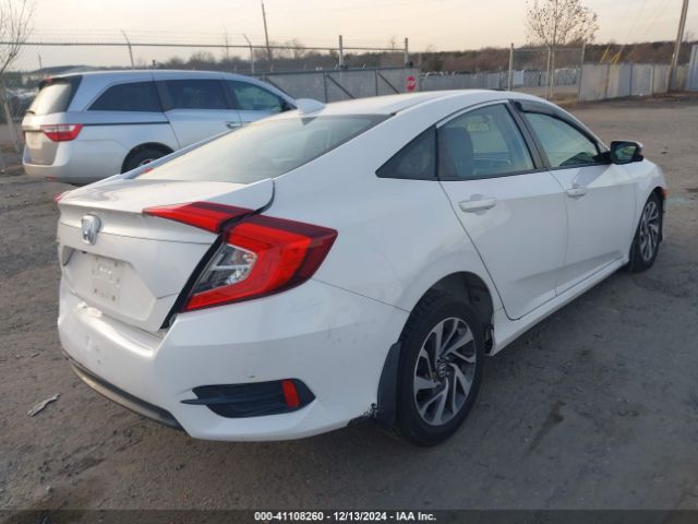 Photo 3 VIN: 2HGFC2F72HH575663 - HONDA CIVIC 