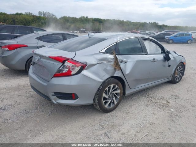 Photo 3 VIN: 2HGFC2F72JH572901 - HONDA CIVIC 