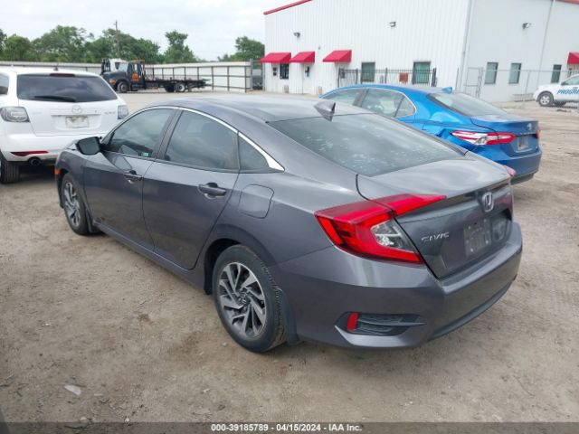 Photo 2 VIN: 2HGFC2F72JH593134 - HONDA CIVIC 