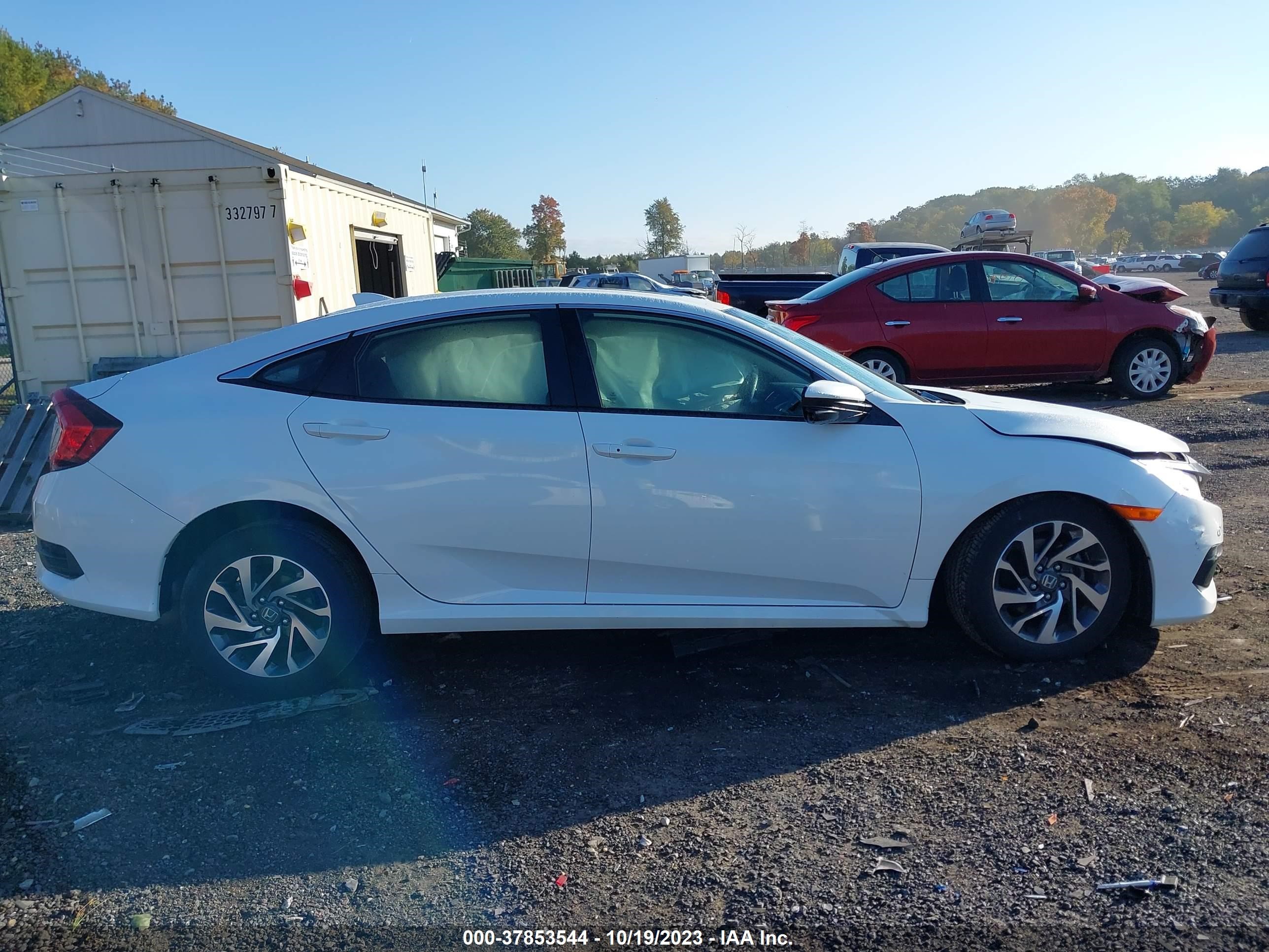 Photo 12 VIN: 2HGFC2F73HH549640 - HONDA CIVIC 