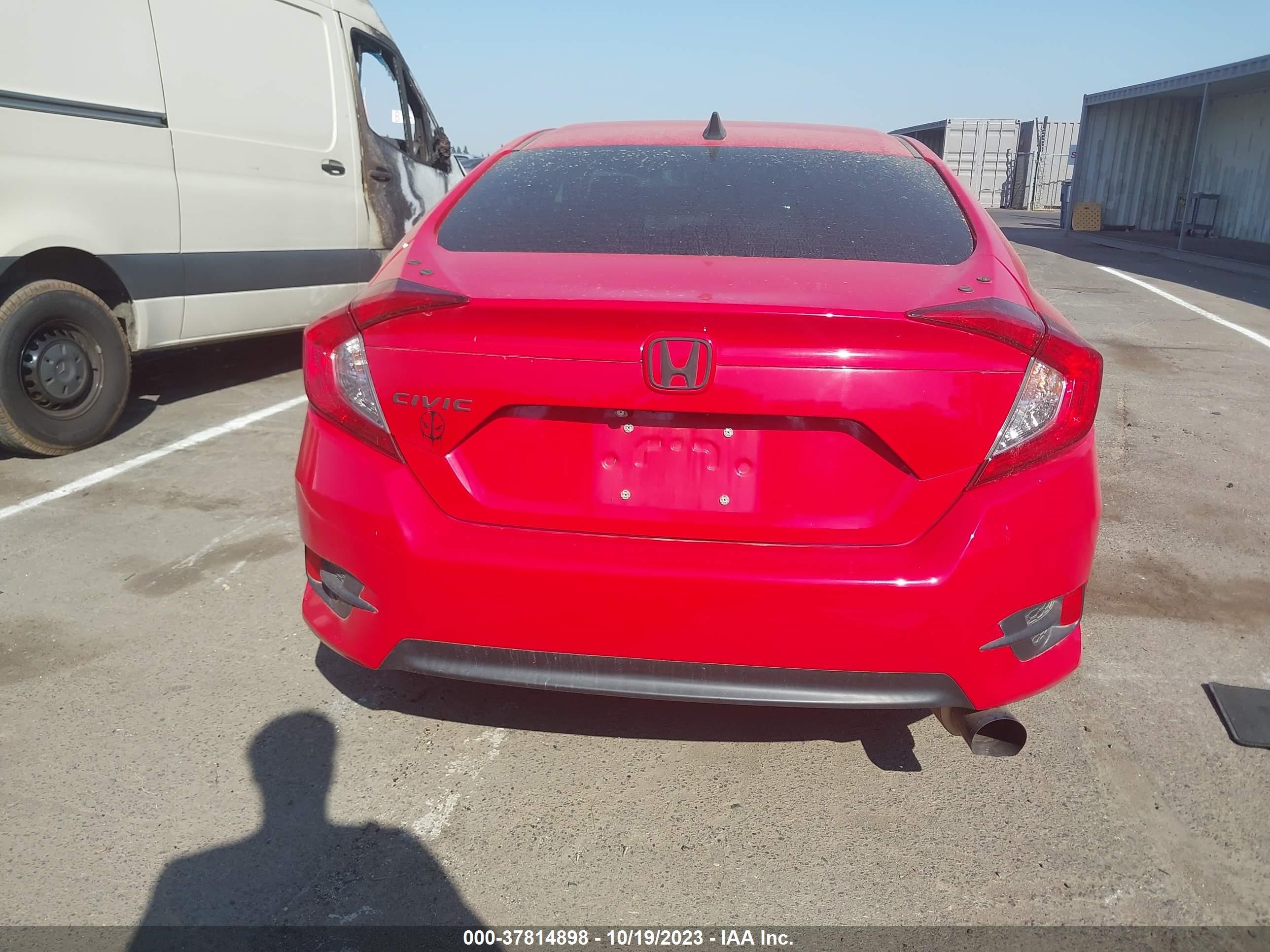 Photo 15 VIN: 2HGFC2F73JH566072 - HONDA CIVIC 