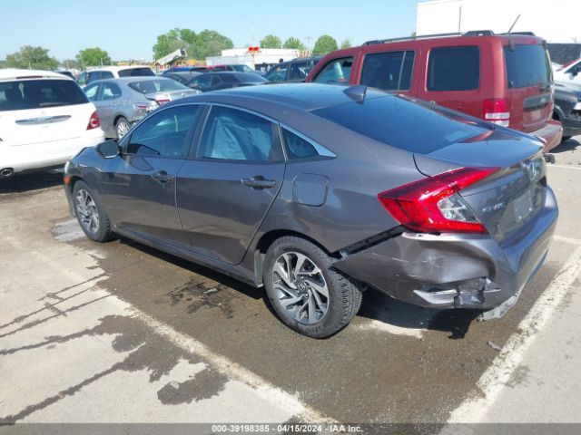 Photo 2 VIN: 2HGFC2F73JH592381 - HONDA CIVIC 