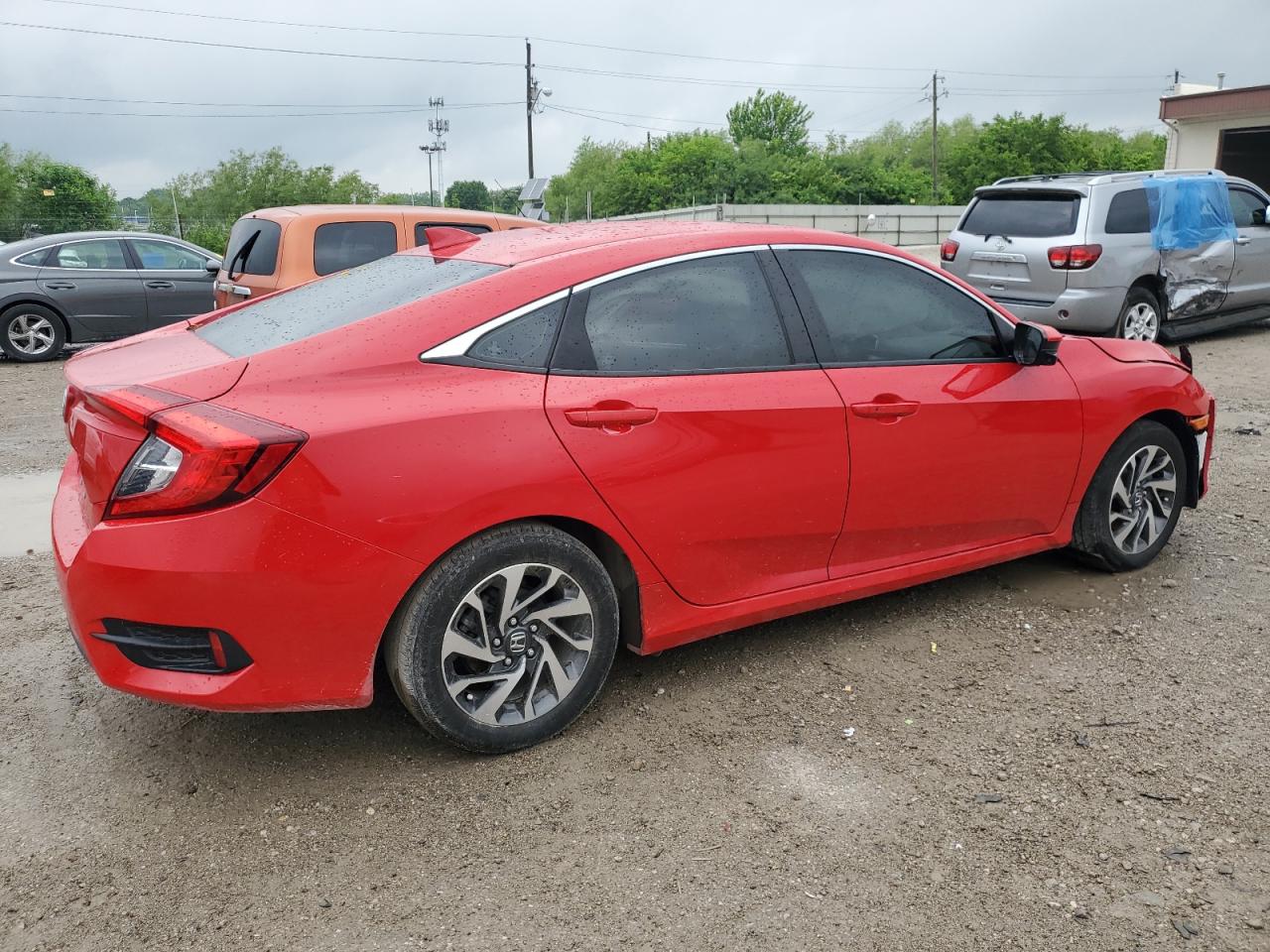 Photo 2 VIN: 2HGFC2F74JH538314 - HONDA CIVIC 