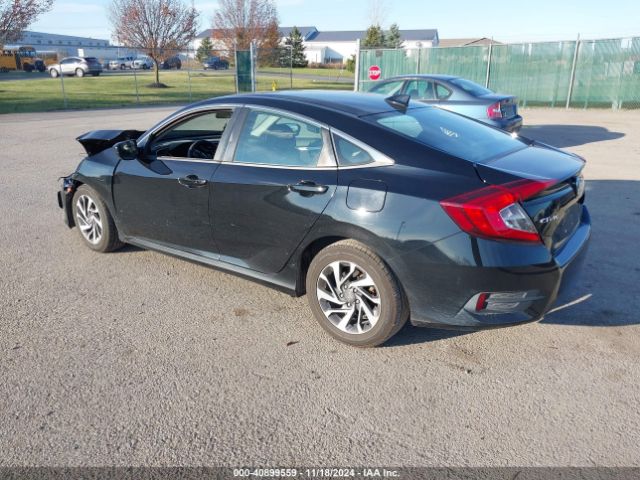 Photo 2 VIN: 2HGFC2F74JH583883 - HONDA CIVIC 