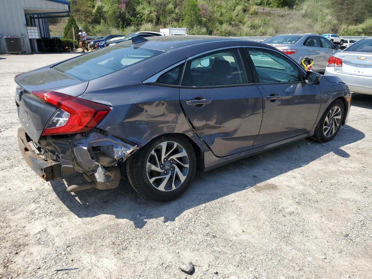 Photo 2 VIN: 2HGFC2F74JH592826 - HONDA CIVIC 