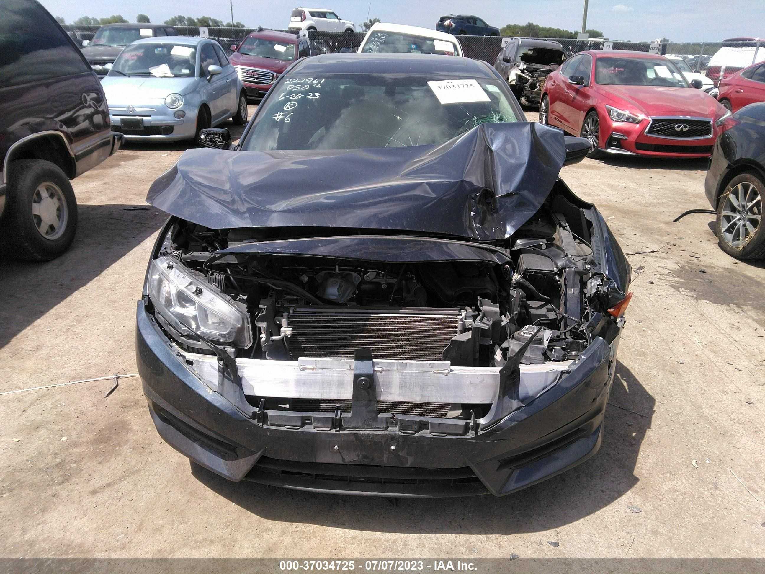 Photo 11 VIN: 2HGFC2F75JH504379 - HONDA CIVIC 