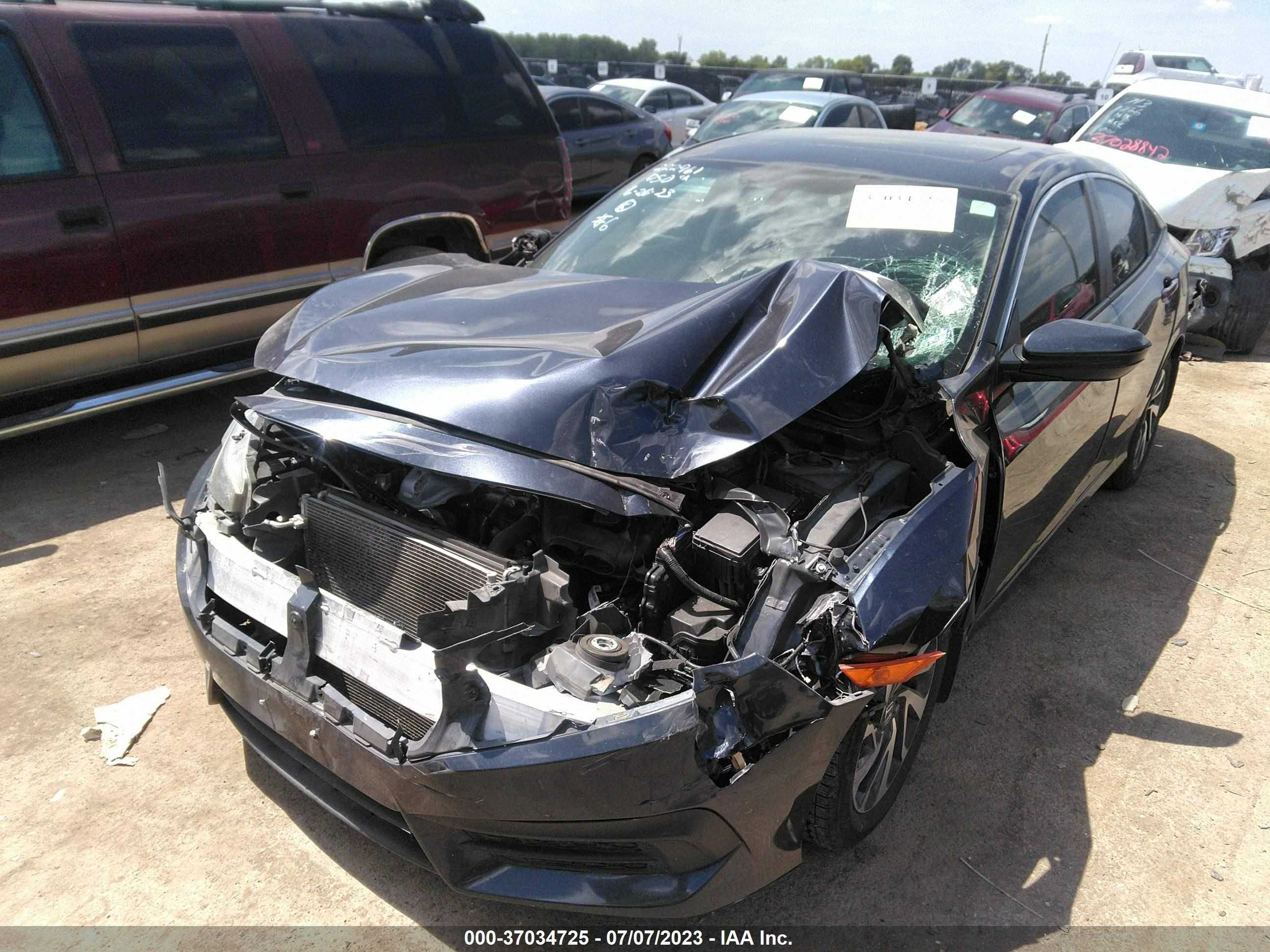 Photo 5 VIN: 2HGFC2F75JH504379 - HONDA CIVIC 