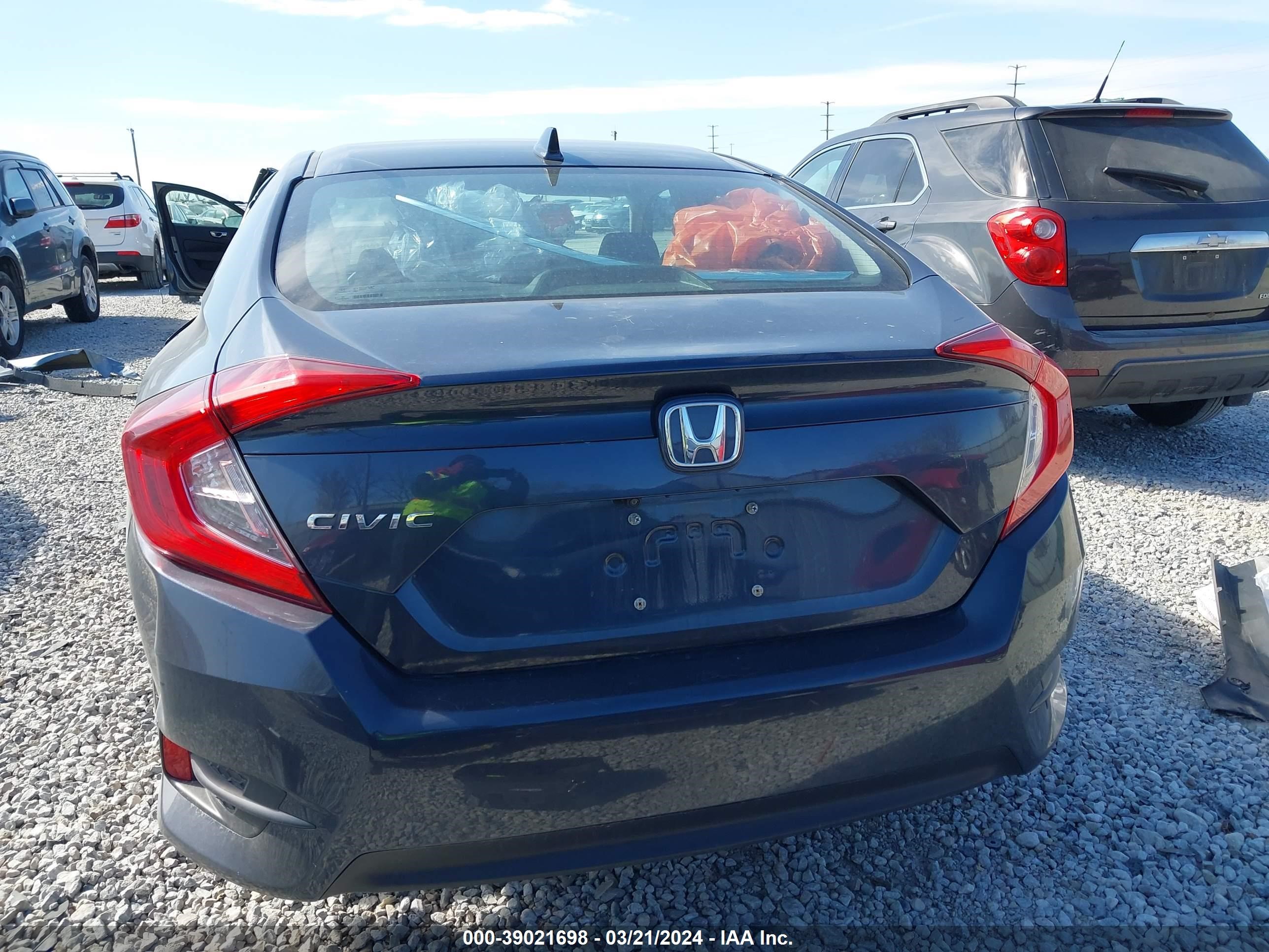 Photo 15 VIN: 2HGFC2F75JH606457 - HONDA CIVIC 