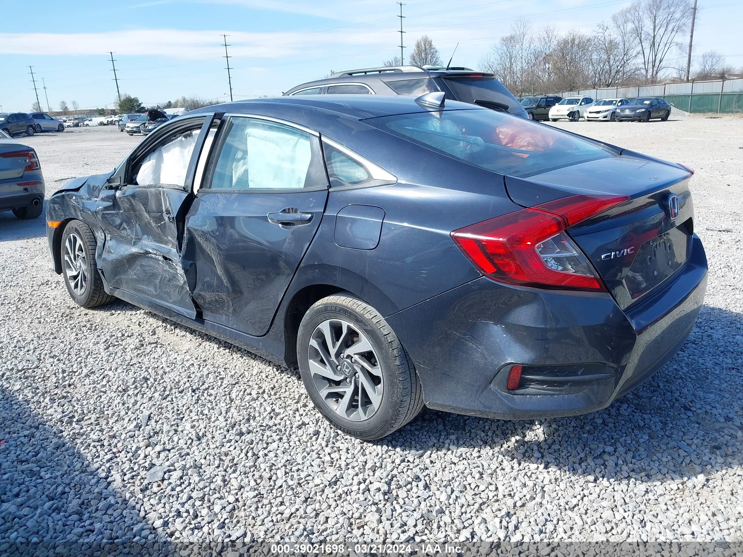 Photo 2 VIN: 2HGFC2F75JH606457 - HONDA CIVIC 