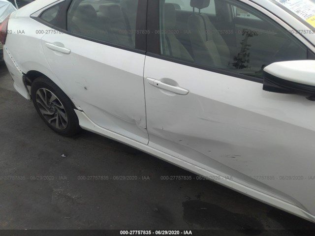 Photo 5 VIN: 2HGFC2F76HH577660 - HONDA CIVIC SEDAN 