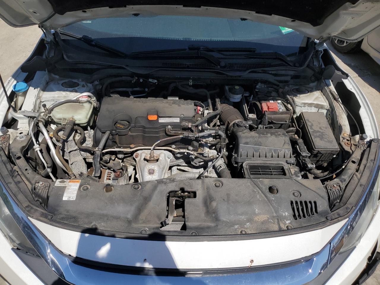 Photo 10 VIN: 2HGFC2F76JH539819 - HONDA CIVIC 