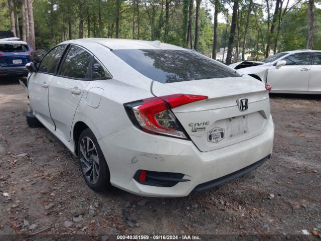 Photo 2 VIN: 2HGFC2F76JH563442 - HONDA CIVIC 