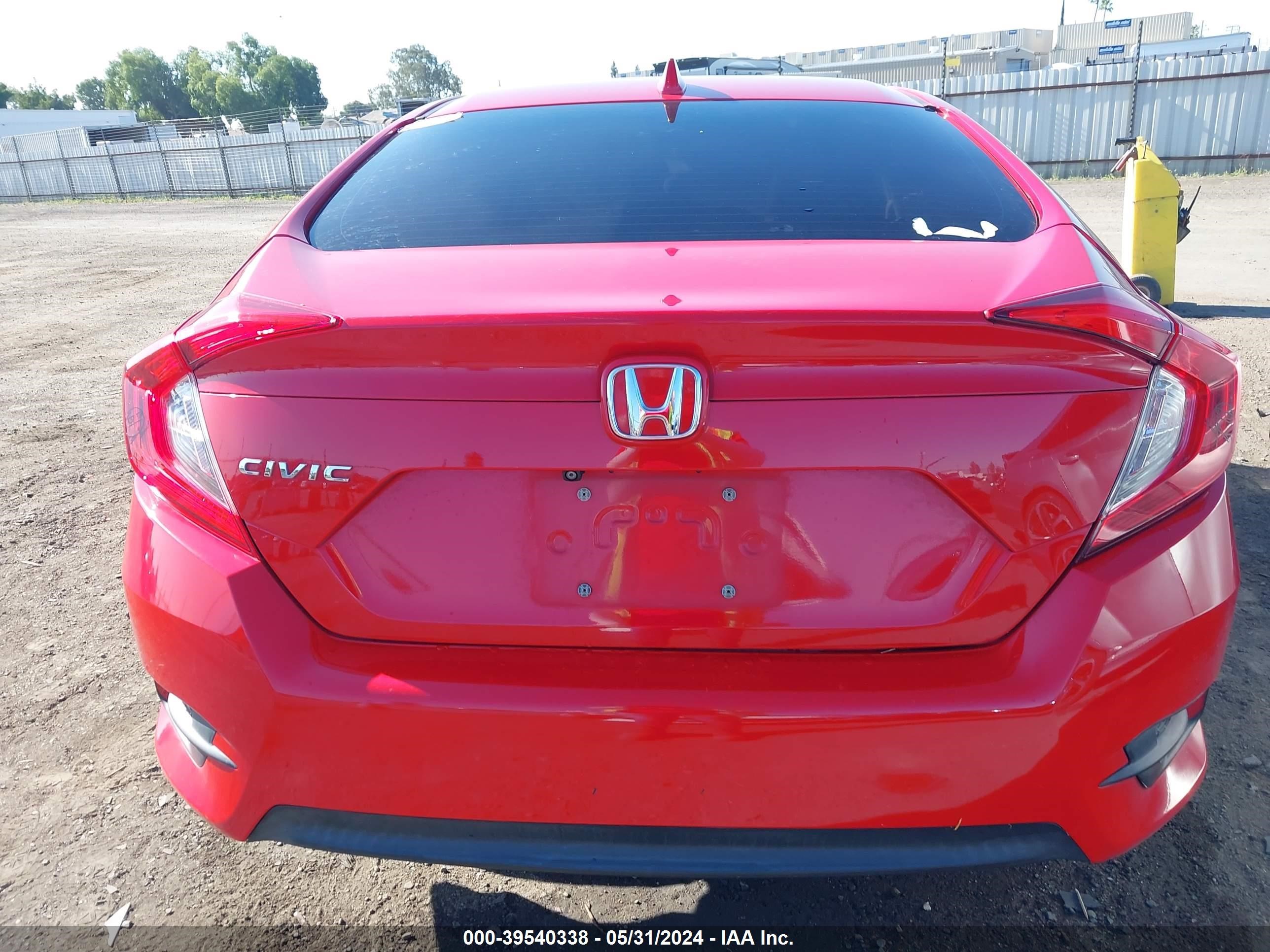 Photo 14 VIN: 2HGFC2F77JH510314 - HONDA CIVIC 