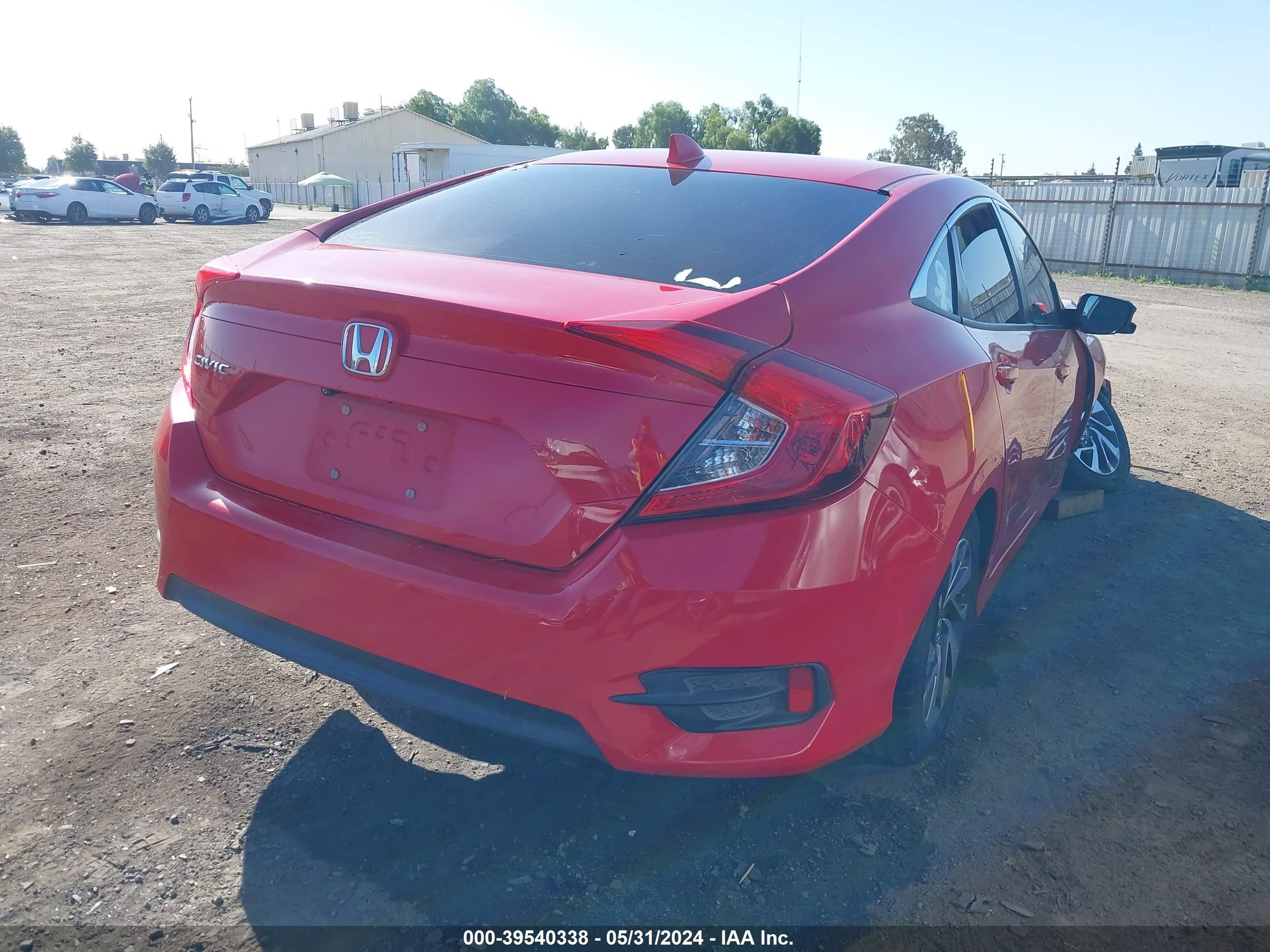 Photo 3 VIN: 2HGFC2F77JH510314 - HONDA CIVIC 