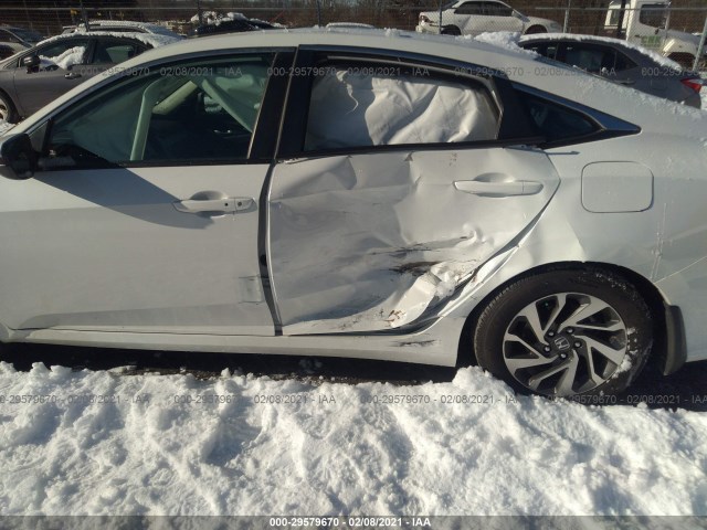 Photo 5 VIN: 2HGFC2F77JH512399 - HONDA CIVIC SEDAN 