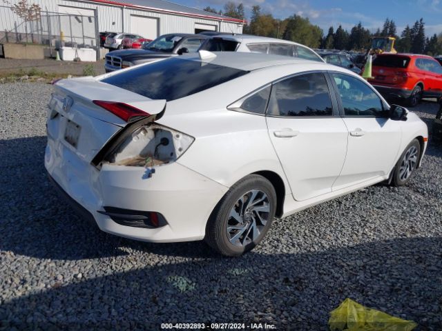 Photo 3 VIN: 2HGFC2F77JH527050 - HONDA CIVIC 