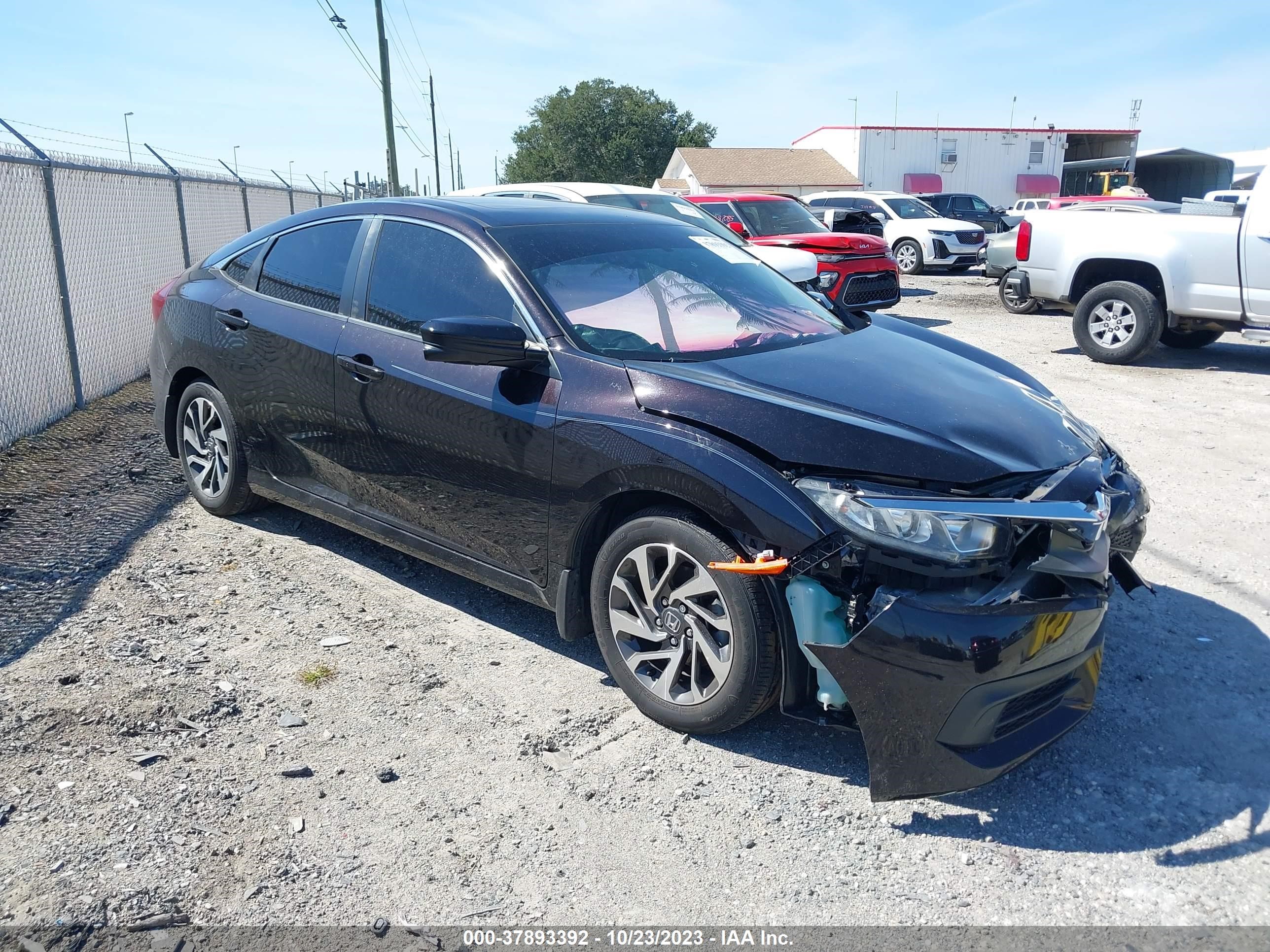 Photo 0 VIN: 2HGFC2F77JH591394 - HONDA CIVIC 