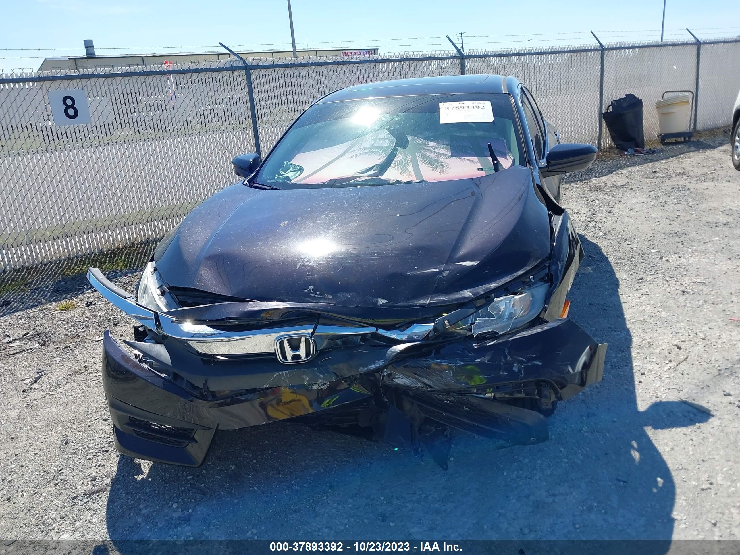 Photo 11 VIN: 2HGFC2F77JH591394 - HONDA CIVIC 