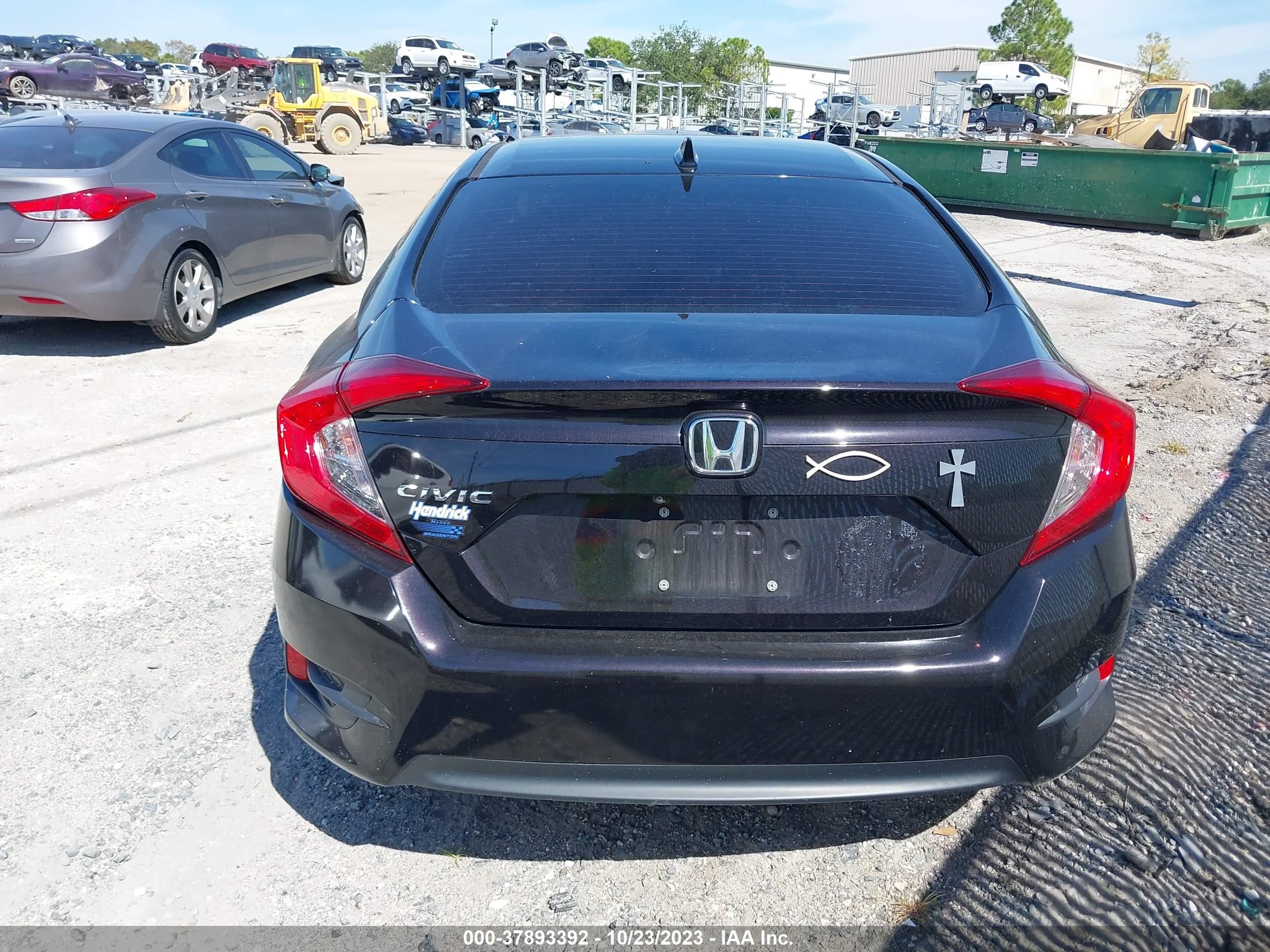 Photo 15 VIN: 2HGFC2F77JH591394 - HONDA CIVIC 