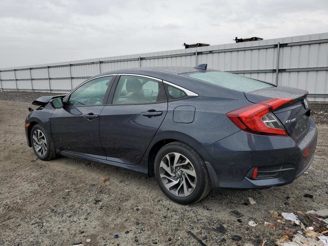 Photo 1 VIN: 2HGFC2F77JH603091 - HONDA CIVIC 