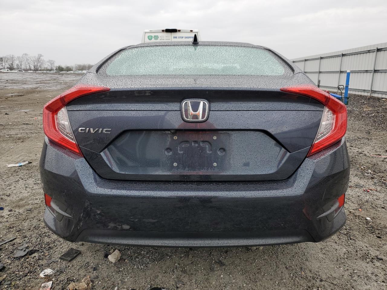 Photo 5 VIN: 2HGFC2F77JH603091 - HONDA CIVIC 