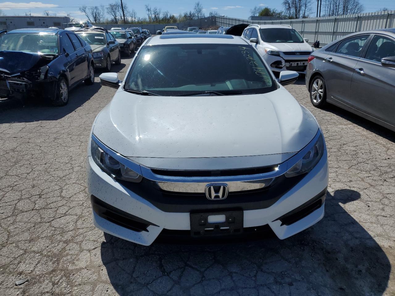 Photo 4 VIN: 2HGFC2F78JH513836 - HONDA CIVIC 