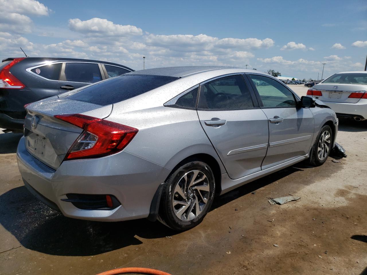 Photo 2 VIN: 2HGFC2F79GH567395 - HONDA CIVIC 