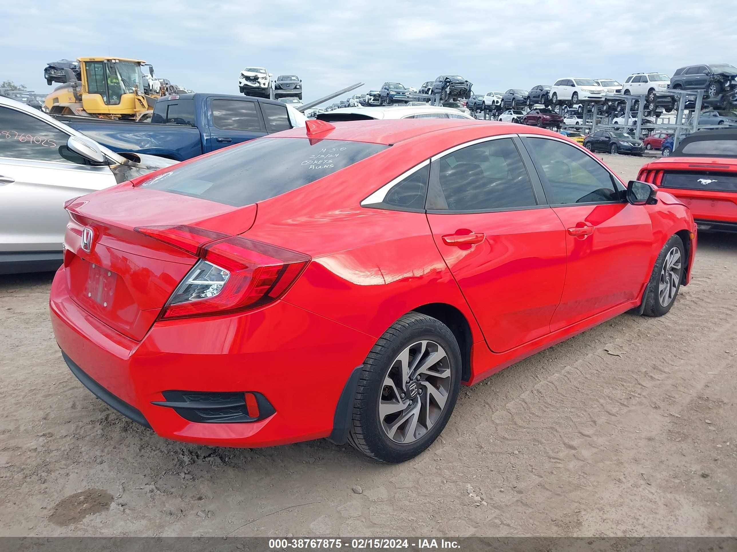 Photo 3 VIN: 2HGFC2F79JH506667 - HONDA CIVIC 