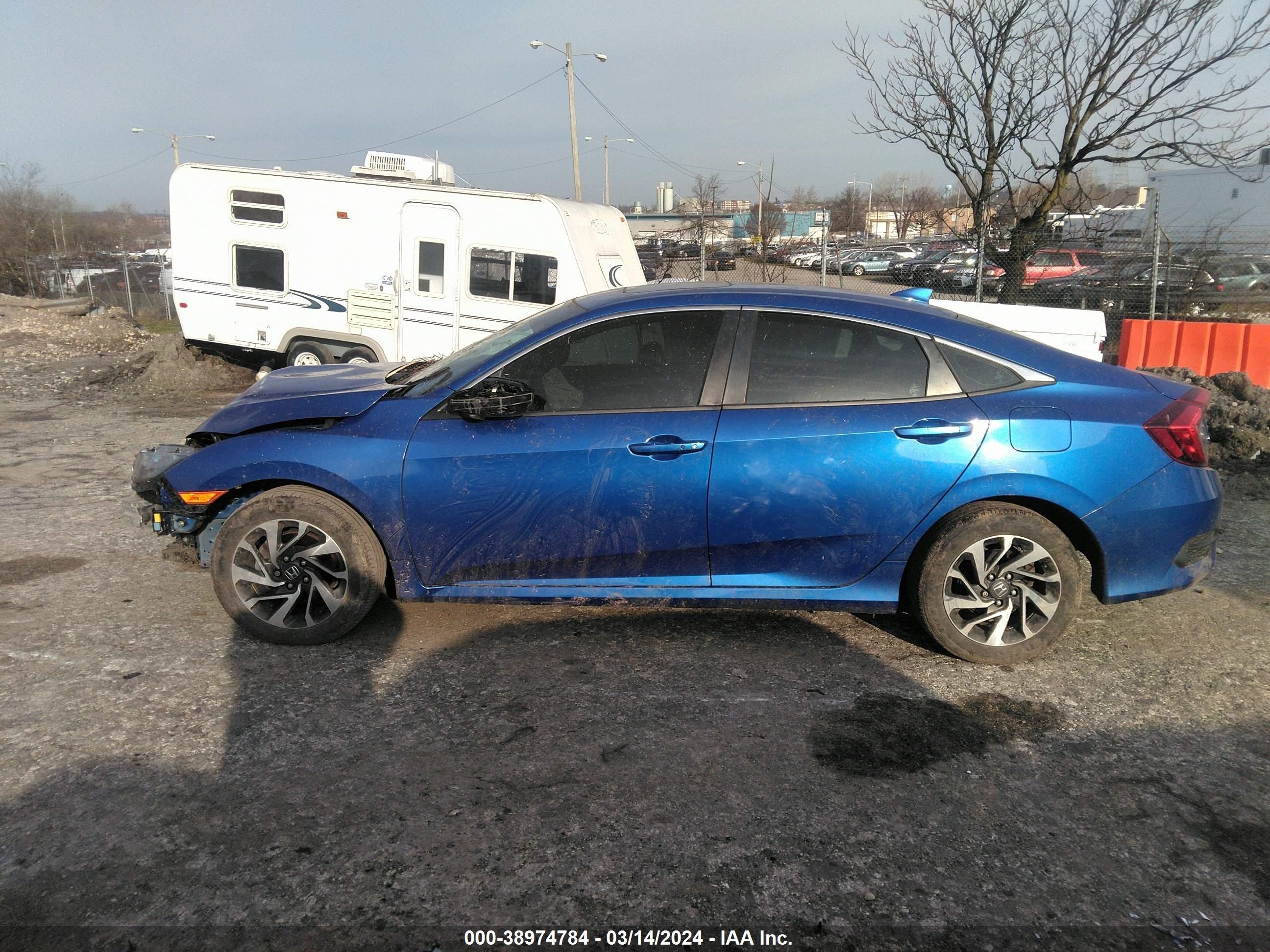 Photo 14 VIN: 2HGFC2F79JH554086 - HONDA CIVIC 