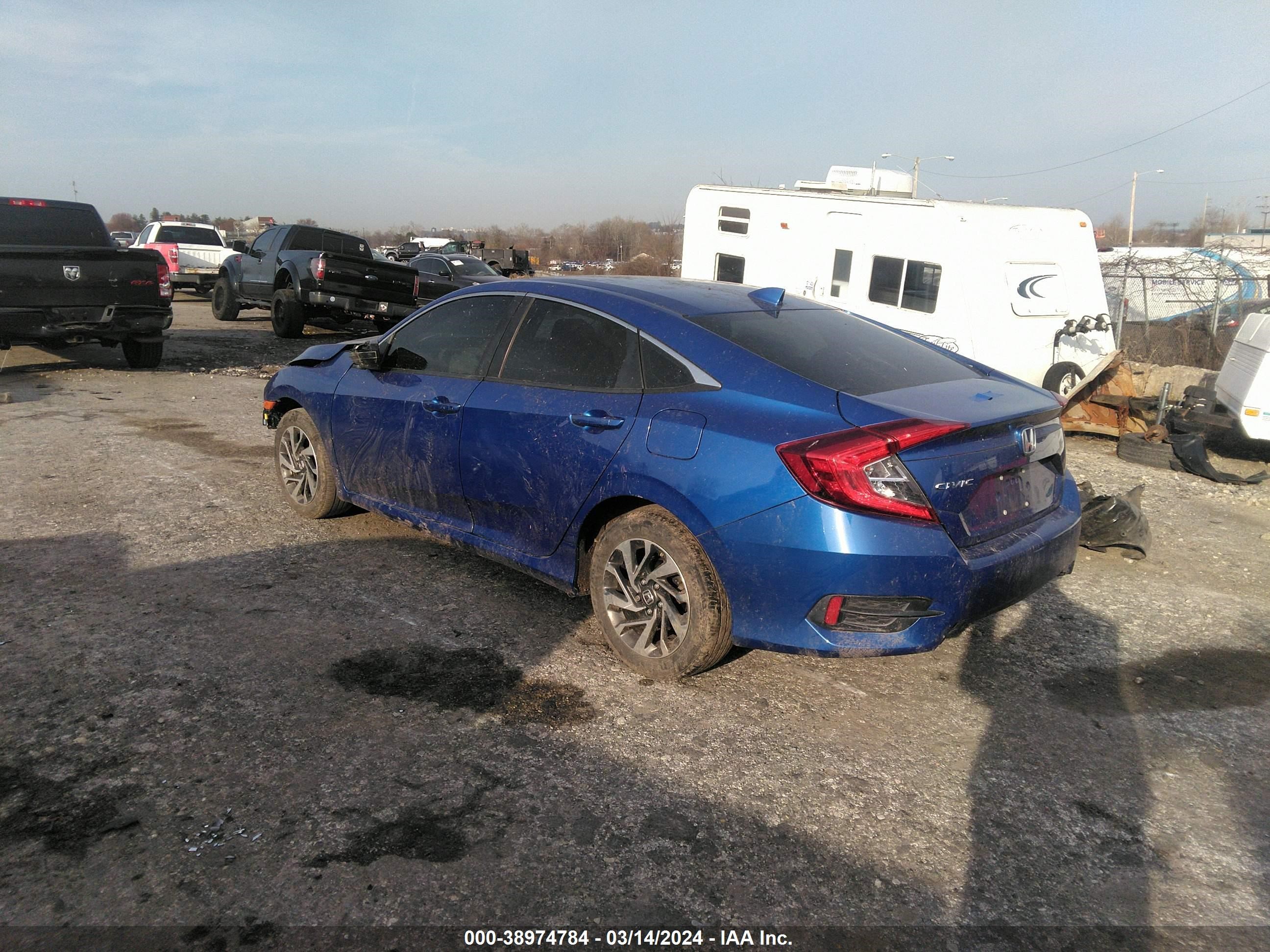 Photo 2 VIN: 2HGFC2F79JH554086 - HONDA CIVIC 