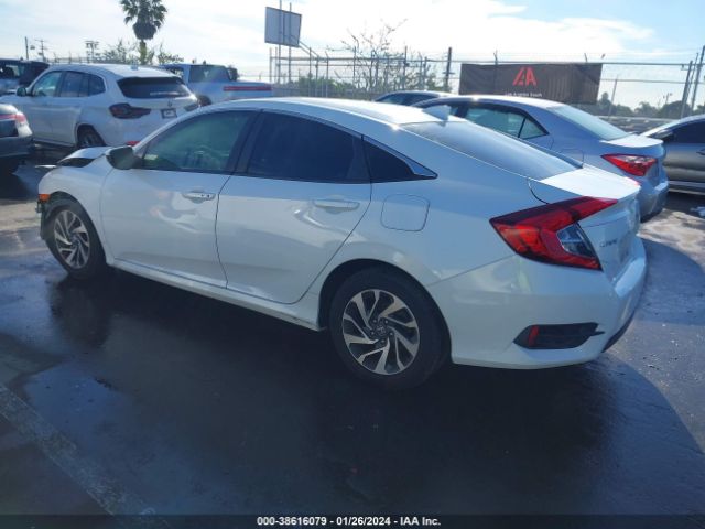 Photo 2 VIN: 2HGFC2F79JH576086 - HONDA CIVIC 