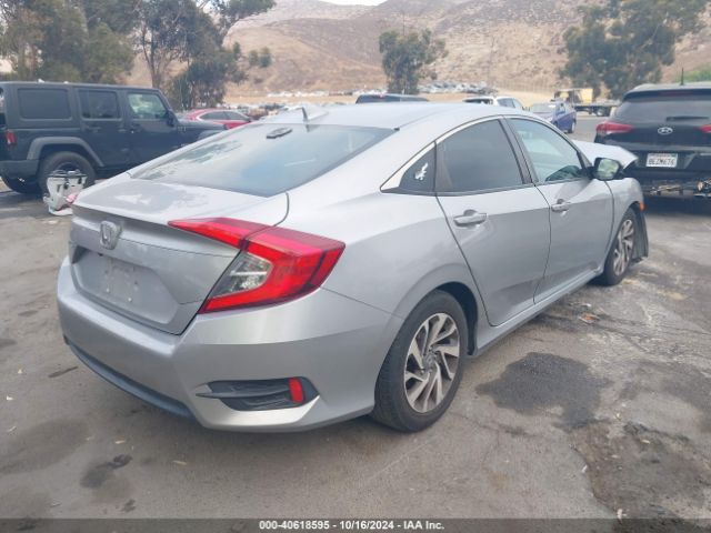 Photo 3 VIN: 2HGFC2F79JH606915 - HONDA CIVIC 