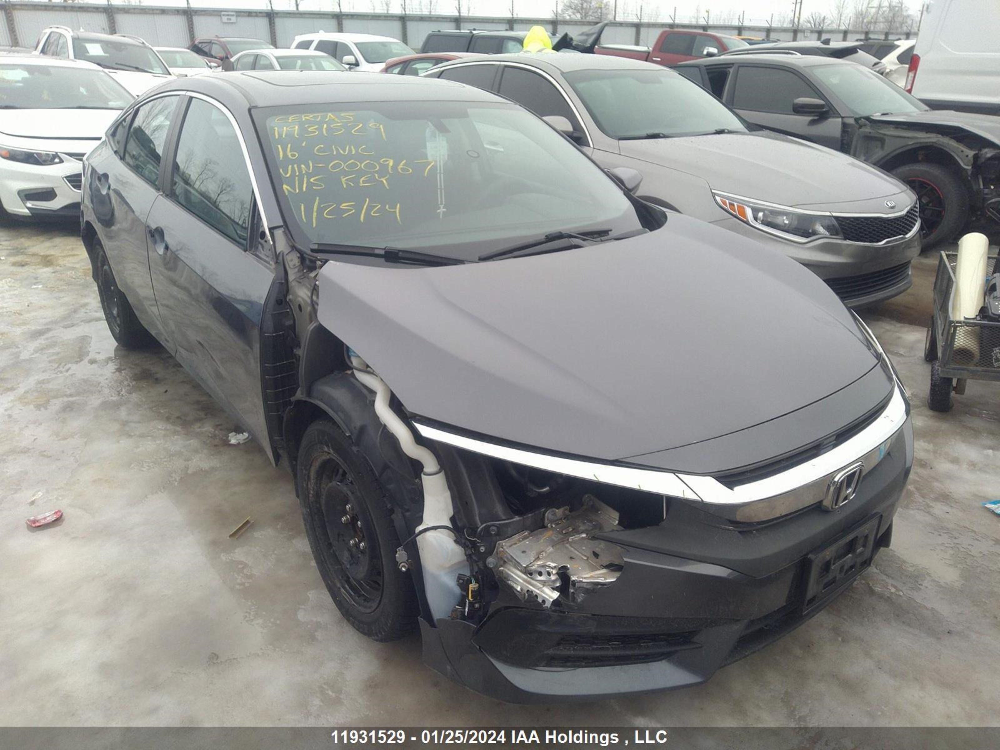 Photo 0 VIN: 2HGFC2F7XGH000967 - HONDA CIVIC 