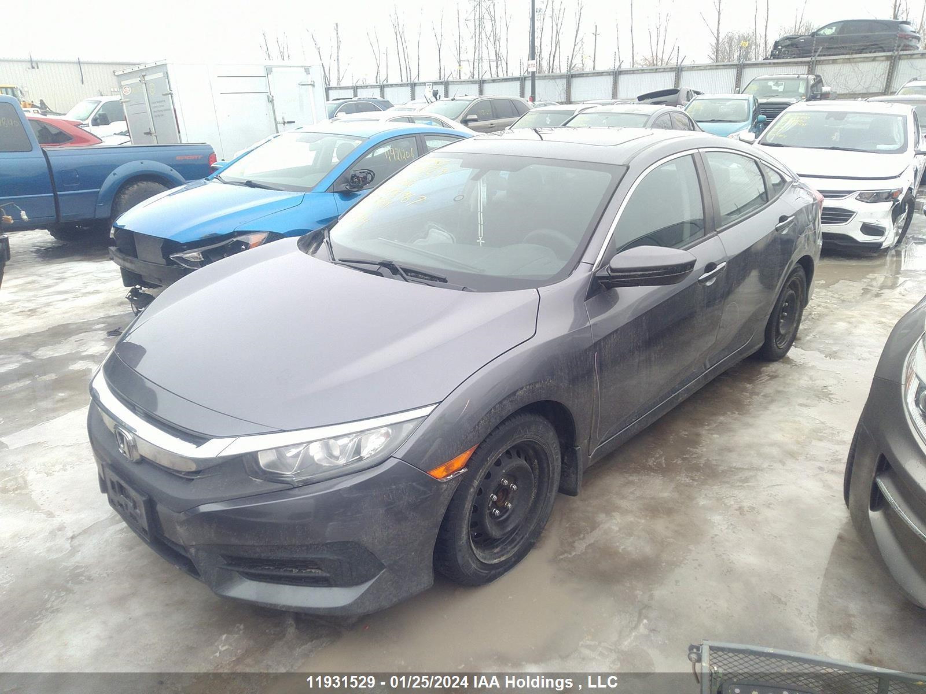 Photo 1 VIN: 2HGFC2F7XGH000967 - HONDA CIVIC 