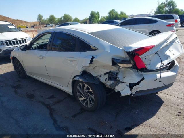 Photo 2 VIN: 2HGFC2F7XGH562688 - HONDA CIVIC 