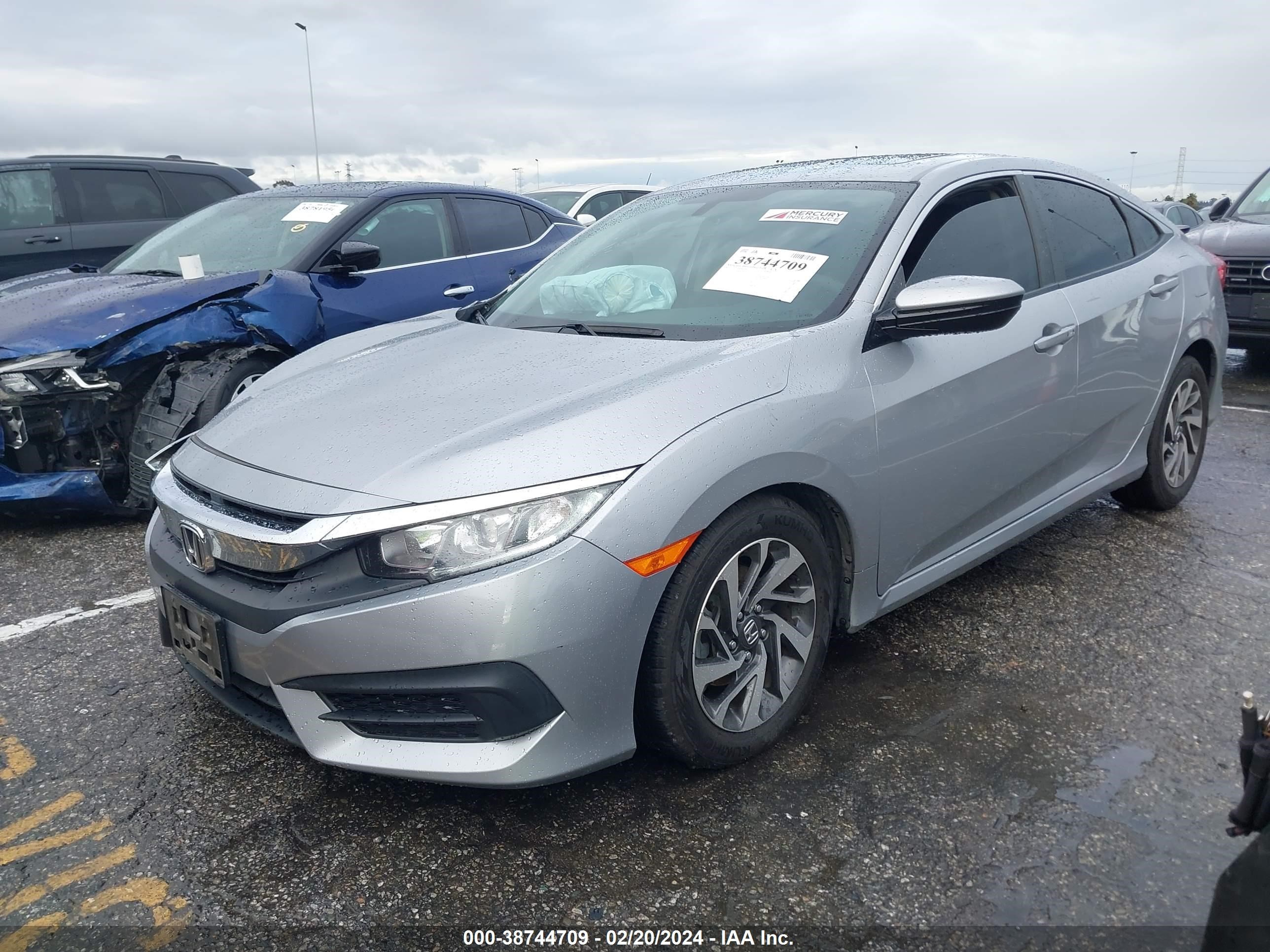 Photo 1 VIN: 2HGFC2F7XHH539767 - HONDA CIVIC 