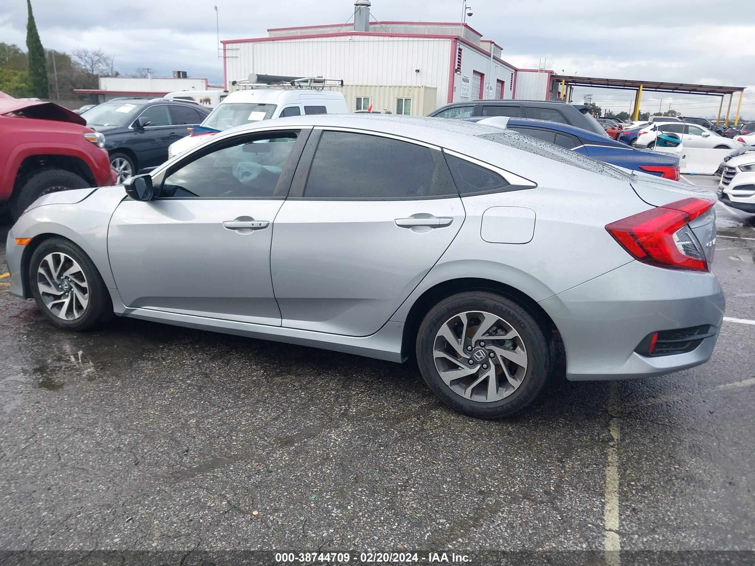 Photo 13 VIN: 2HGFC2F7XHH539767 - HONDA CIVIC 