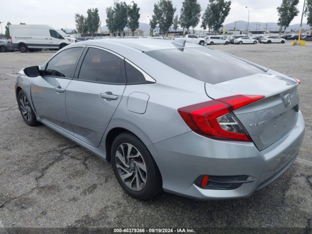 Photo 2 VIN: 2HGFC2F7XHH556469 - HONDA CIVIC 