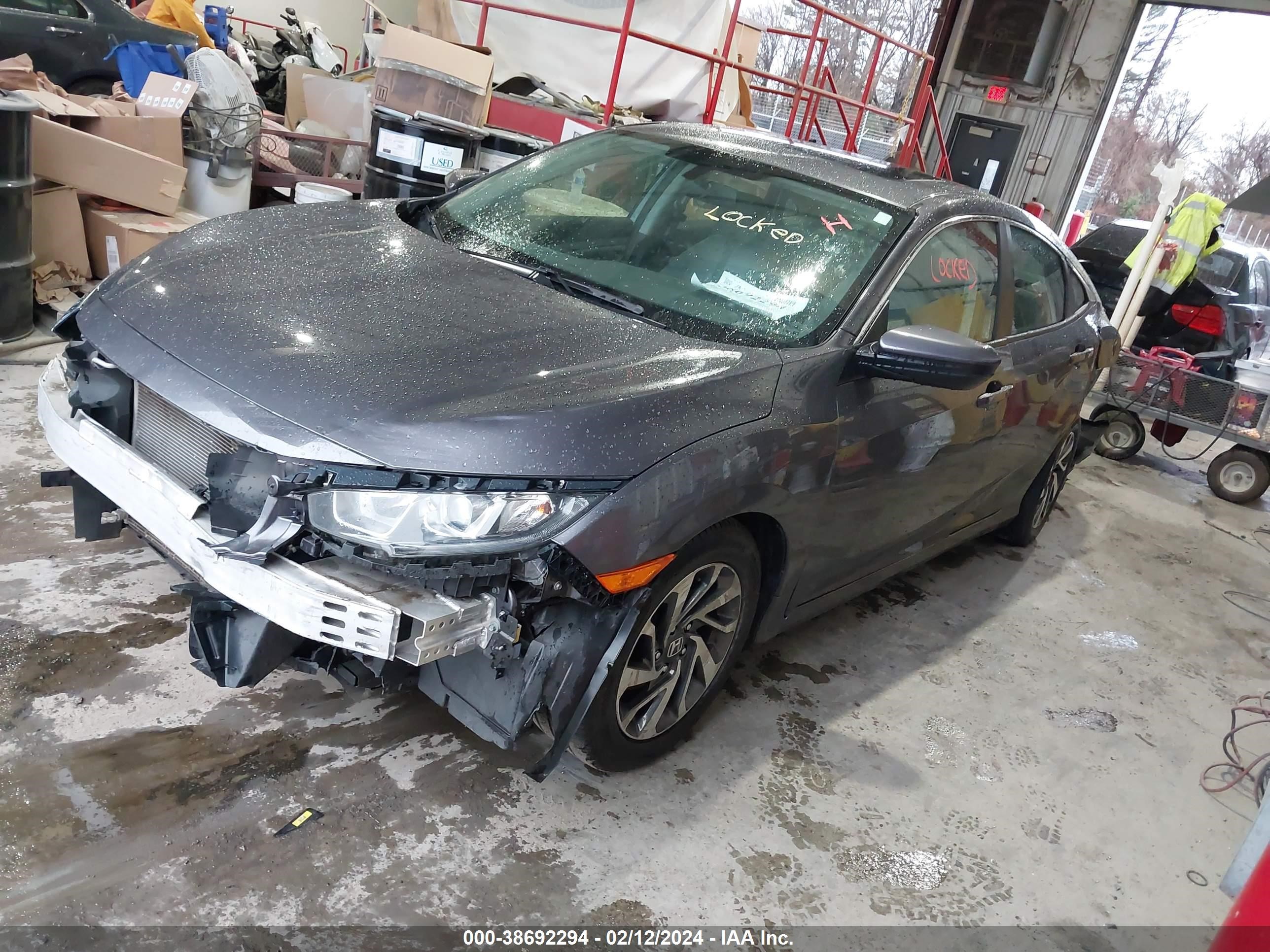 Photo 1 VIN: 2HGFC2F7XHH574292 - HONDA CIVIC EX 