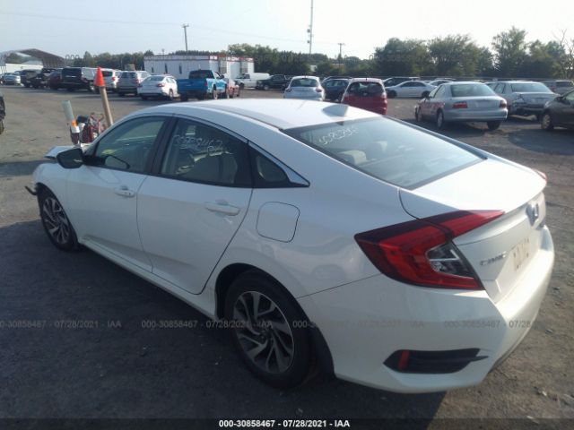 Photo 2 VIN: 2HGFC2F7XJH553450 - HONDA CIVIC SEDAN 