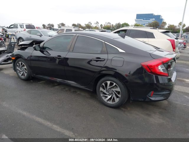 Photo 2 VIN: 2HGFC2F7XJH587453 - HONDA CIVIC 