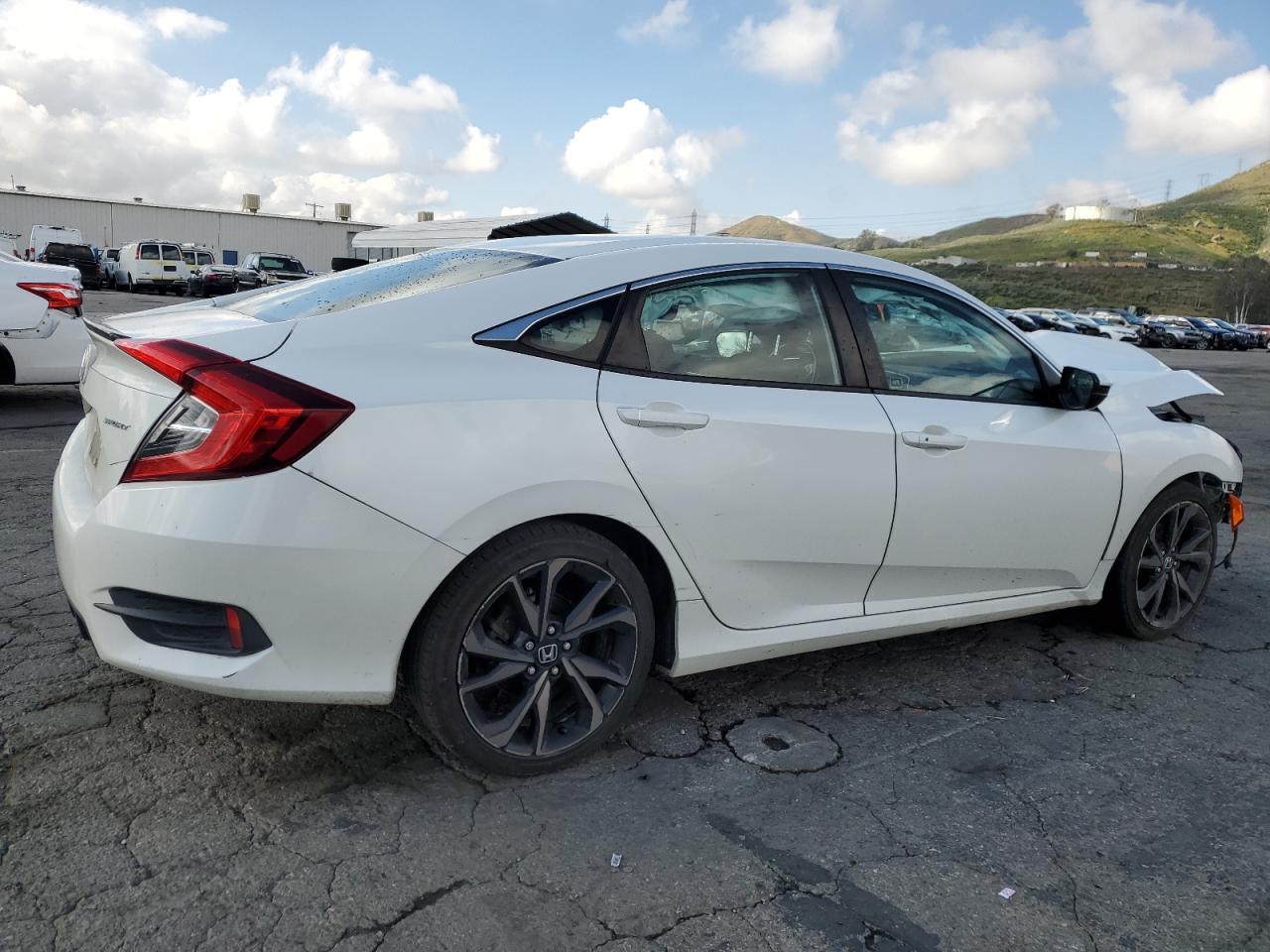 Photo 2 VIN: 2HGFC2F80KH604125 - HONDA CIVIC 