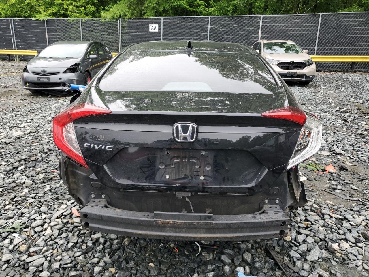 Photo 5 VIN: 2HGFC2F81JH596552 - HONDA CIVIC 