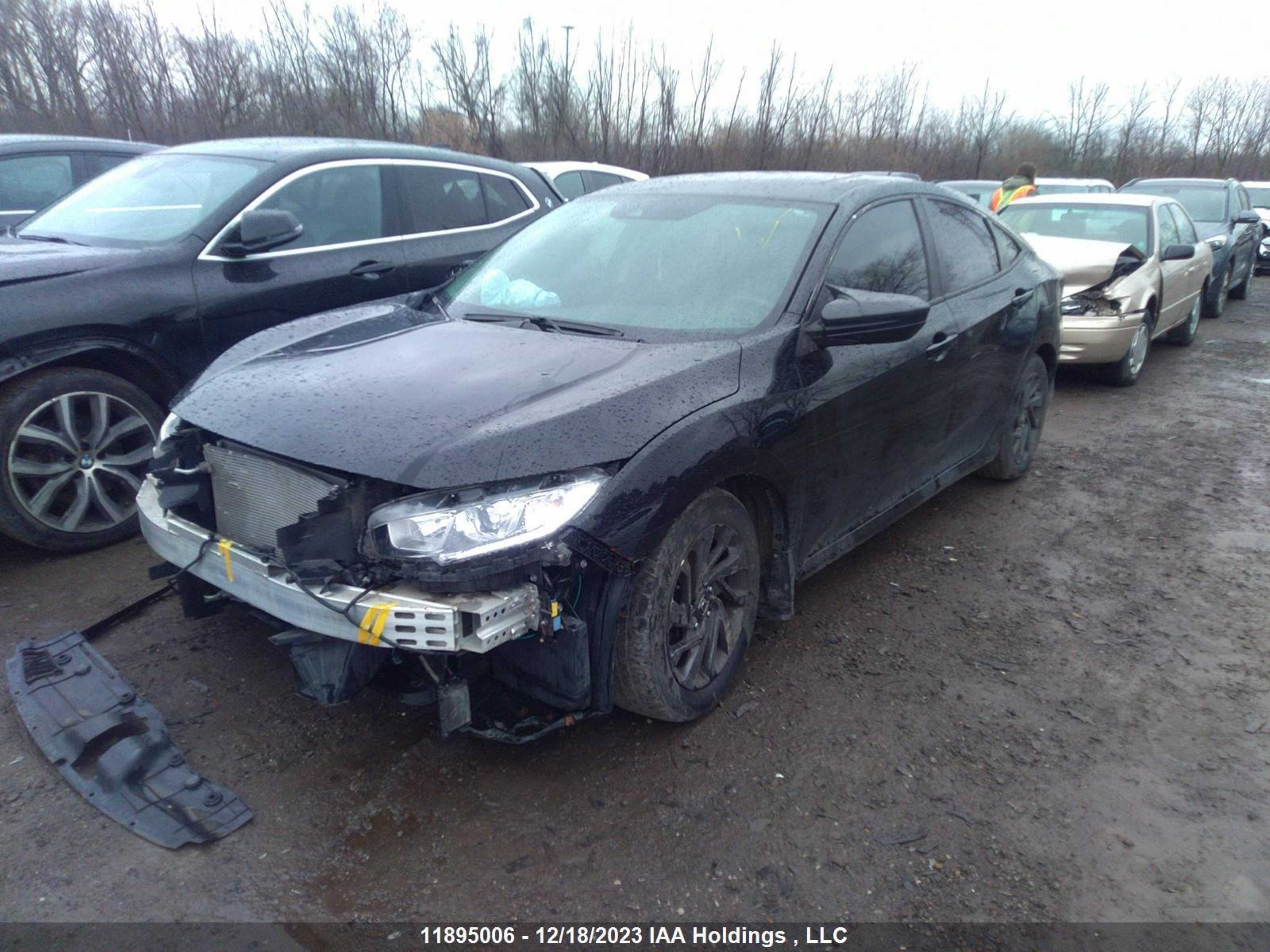 Photo 1 VIN: 2HGFC2F82JH005158 - HONDA CIVIC 