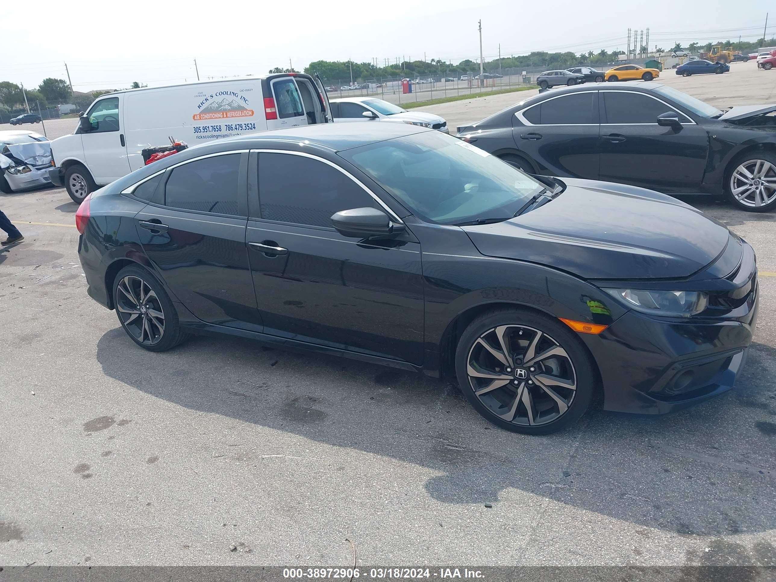 Photo 11 VIN: 2HGFC2F82KH587702 - HONDA CIVIC 