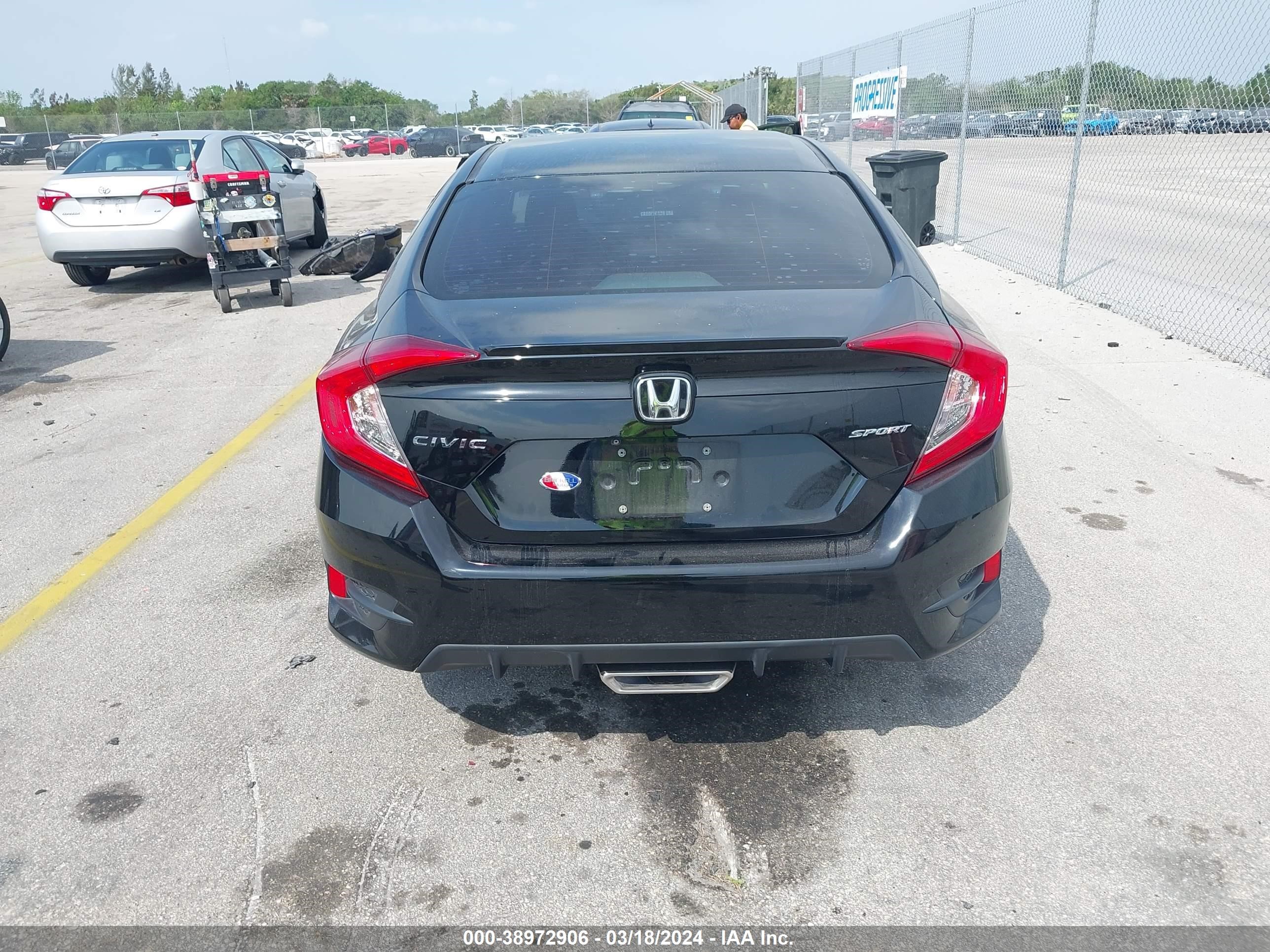 Photo 14 VIN: 2HGFC2F82KH587702 - HONDA CIVIC 